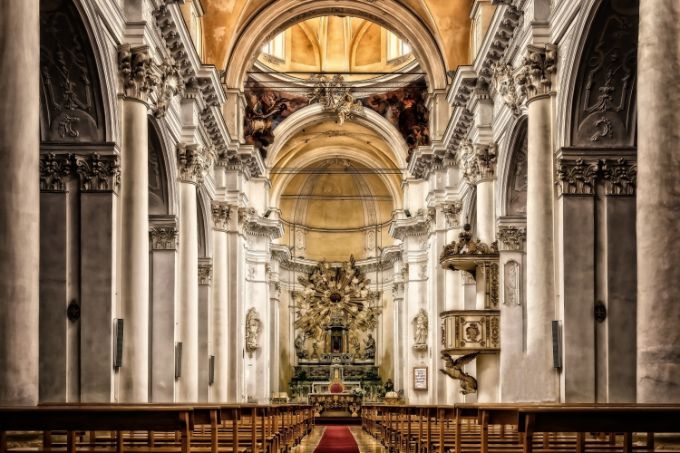 Wnętrze sycylijskiej katedry