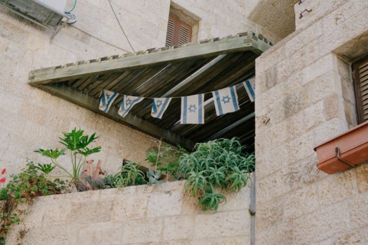 Balkon w izraelskim mieście
