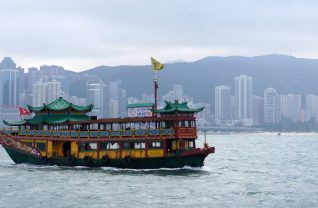 Łódź na morzu w Hongkongu