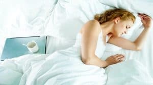 Czy CBD pomaga w problemach z zasypianiem?