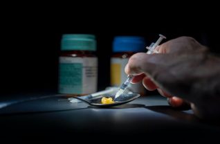 Dawkowanie opioidów strzykawką
