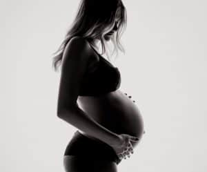Sięganie po konopie w ciąży może mieć związek z otyłością u dzieci